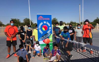 Clínica deportiva de tenis en Pica busca incentivar habilidades en niños y jóvenes